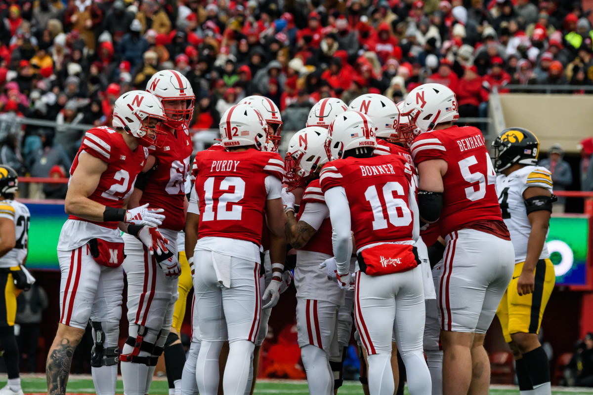 04_FB vs Iowa 1124